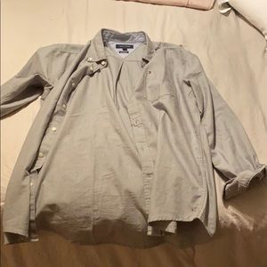 Long sleeve MedIumTOMMY HILFIGER button up shirt.
